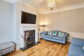 Host Stay Allium House