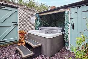 Host Stay Allium House