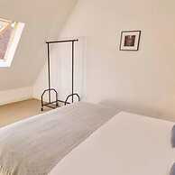 Host Stay Queen s Corner