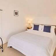 Host Stay Queen s Corner