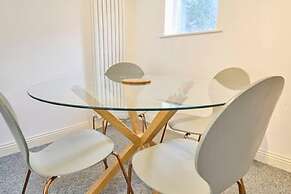 Host Stay Queen s Corner