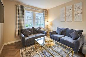 Host Stay Column Mews