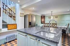 Host Stay Harold Villa