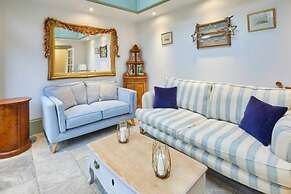 Host Stay Harold Villa