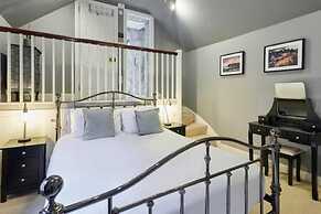 Host Stay Harold Villa