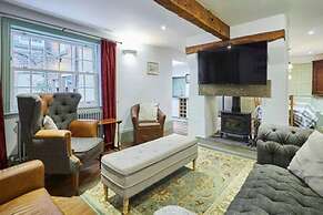 Host Stay Harold Villa