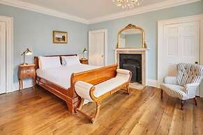 Host Stay Harold Villa