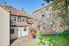 Host Stay Grange Cottage