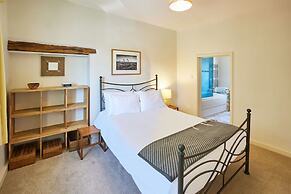 Host Stay Grange Cottage