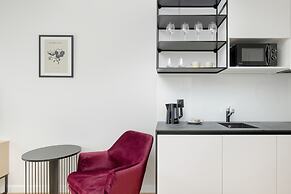 Modern Studio by Renters