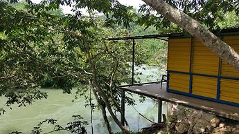 Room in Cabin - Rafting Hut by The River