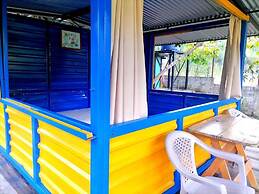 Room in Cabin - Rafting Hut by The River