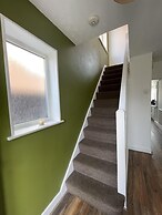 3 bed House in Blackpool With Cinema & hot tub
