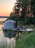 Room in Lodge - Peace & Quiet Hotel Floating Glass Room for 2 Guests E