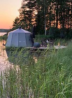 Room in Lodge - Peace & Quiet Hotel Floating Glass Room for 2 Guests E