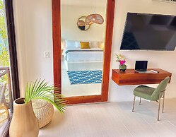 Azulea Bacalar Hotel & Spa - Lagoon Front