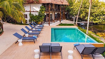 Azulea Bacalar Hotel & Spa - Lagoon Front