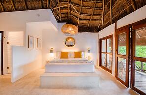 Azulea Bacalar Hotel & Spa - Lagoon Front