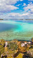 Azulea Bacalar Hotel & Spa - Lagoon Front