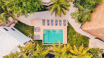 Azulea Bacalar Hotel & Spa - Lagoon Front