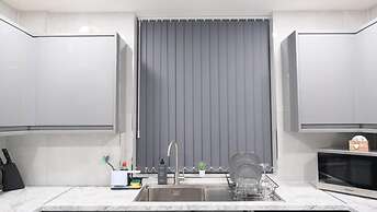 Manchester - 3 Bedroom House - Sleeps 5 - Etihcity