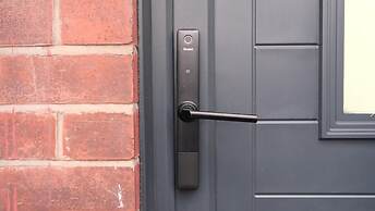 Manchester - 3 Bedroom House - Sleeps 5 - Etihcity