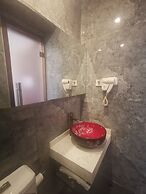 Beijing Huiqing Garden Bussiness Hotel