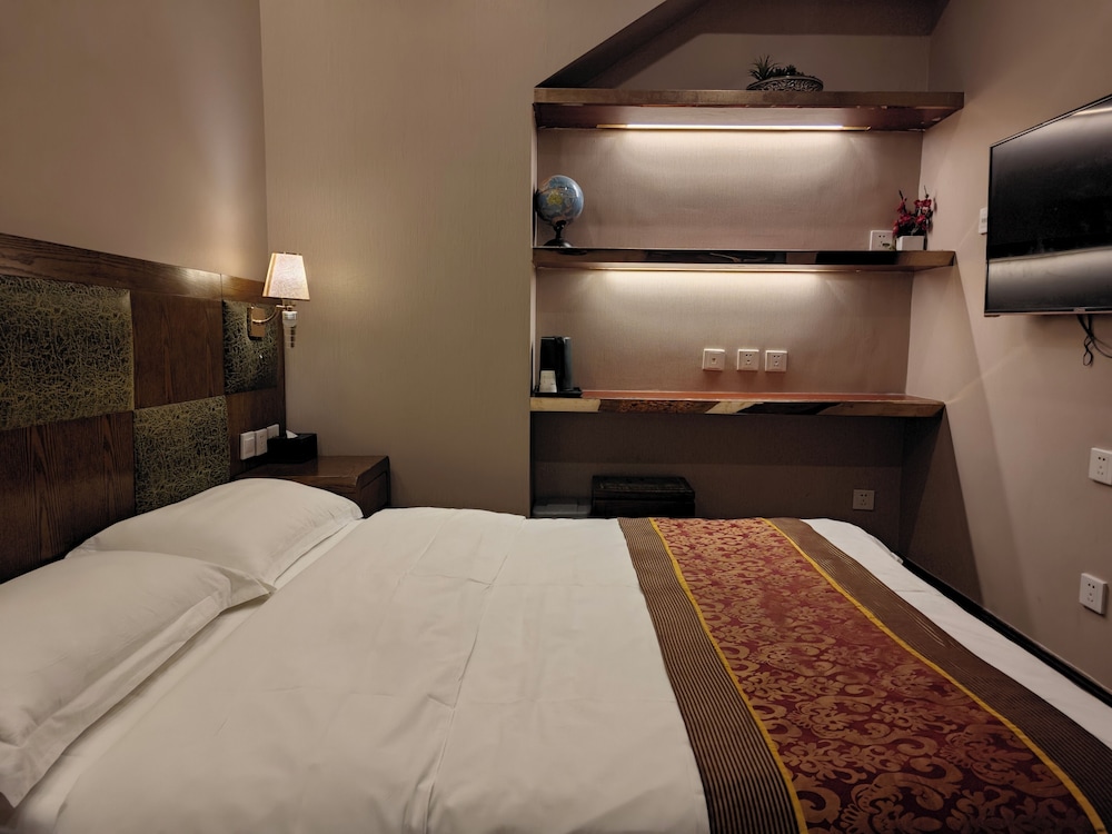 Beijing Huiqing Garden Bussiness Hotel