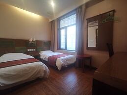 Beijing Huiqing Garden Bussiness Hotel