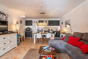 Villa Glamour by Portucasa