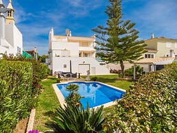 Villa Glamour by Portucasa
