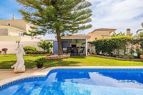 Villa Glamour by Portucasa