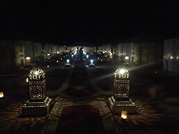 luxury camp jumeirah resort