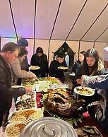 luxury camp jumeirah resort