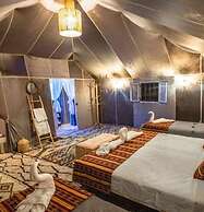 luxury camp jumeirah resort