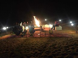 luxury camp jumeirah resort