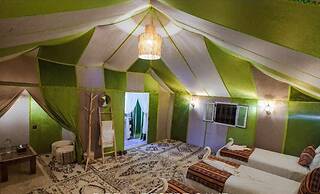 luxury camp jumeirah resort