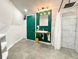 Port Wade Glamping Domes