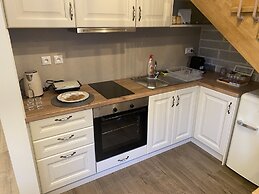 MAKRIS Papigo luxury suites