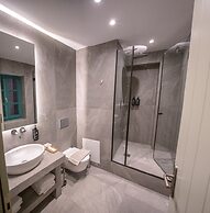 MAKRIS Papigo luxury suites