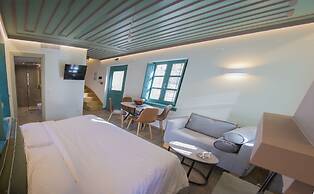 MAKRIS Papigo luxury suites