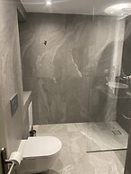 MAKRIS Papigo luxury suites