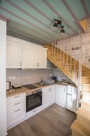 MAKRIS Papigo luxury suites