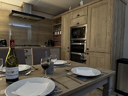 Hopton Lodge Retreat