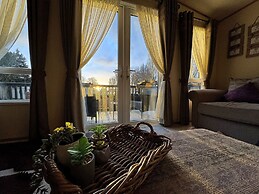 Hopton Lodge Retreat