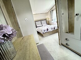 Hopton Lodge Retreat