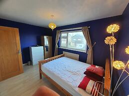 Detached 4-bed House in Leeds