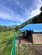 The Gazzaar Riverside camp