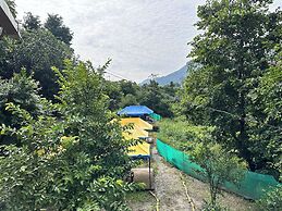 The Gazzaar Riverside camp