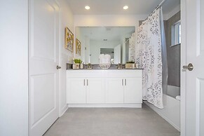 4Bd W/ Private Pool & Free Waterpark @ Storey Lake 2461